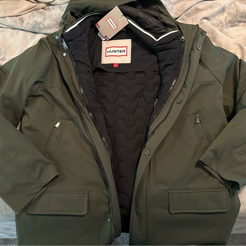 HUNTER Men’s Green Winter coat with Weather-Resistant Design & puffer liner NWT!
